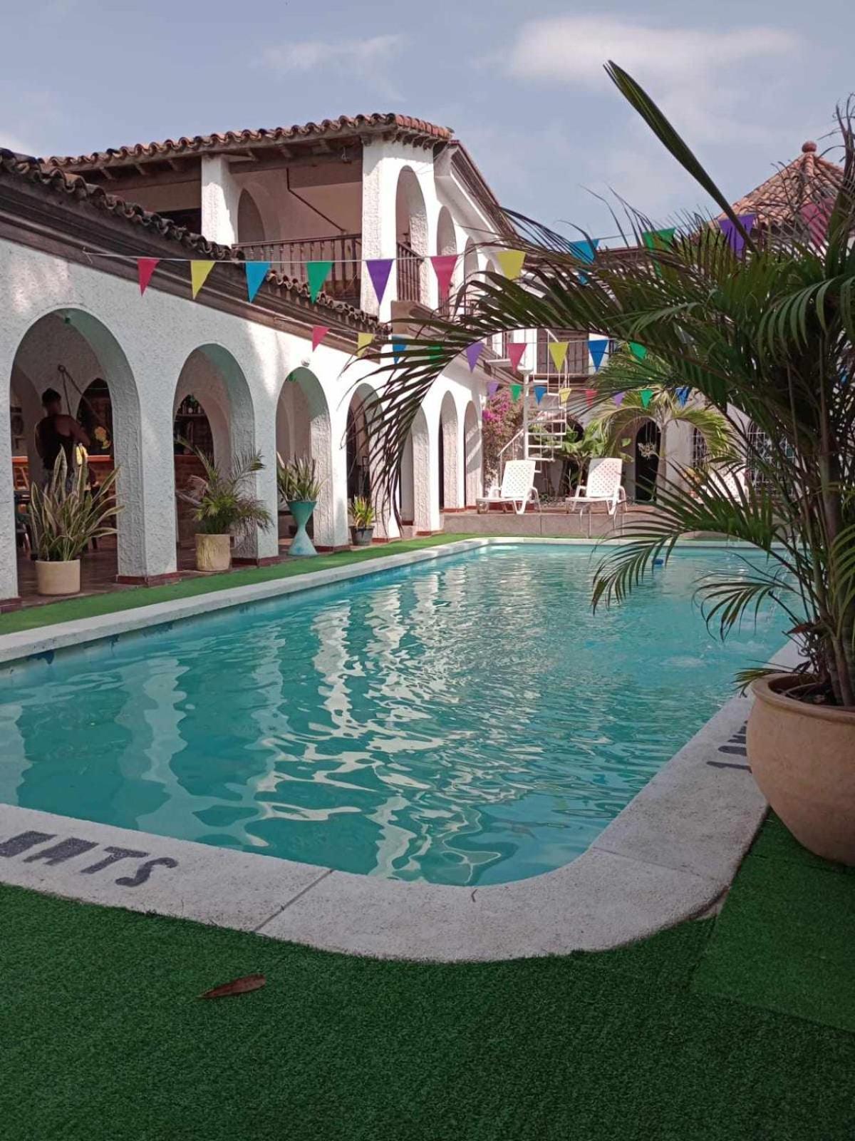 The Chill In Mansion Hostel Santa Marta Exteriör bild